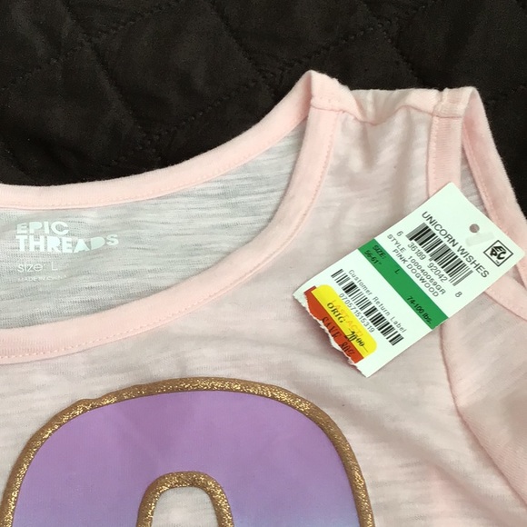 Macy’s Girls junior top with shoulders out - Picture 3 of 3